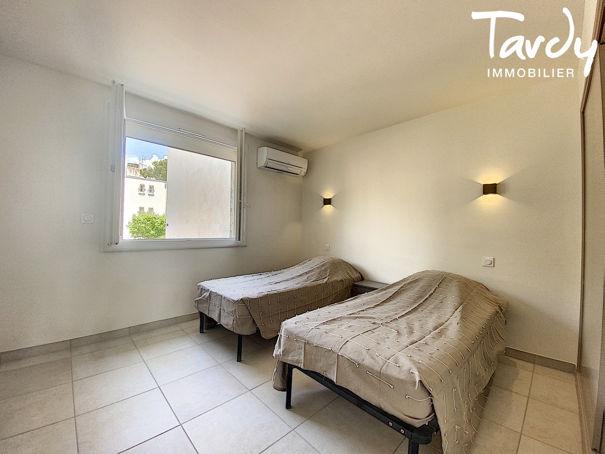 Appartement en front de mer - 83270 SAINT-CYR SUR MER - Saint-Cyr-sur-Mer