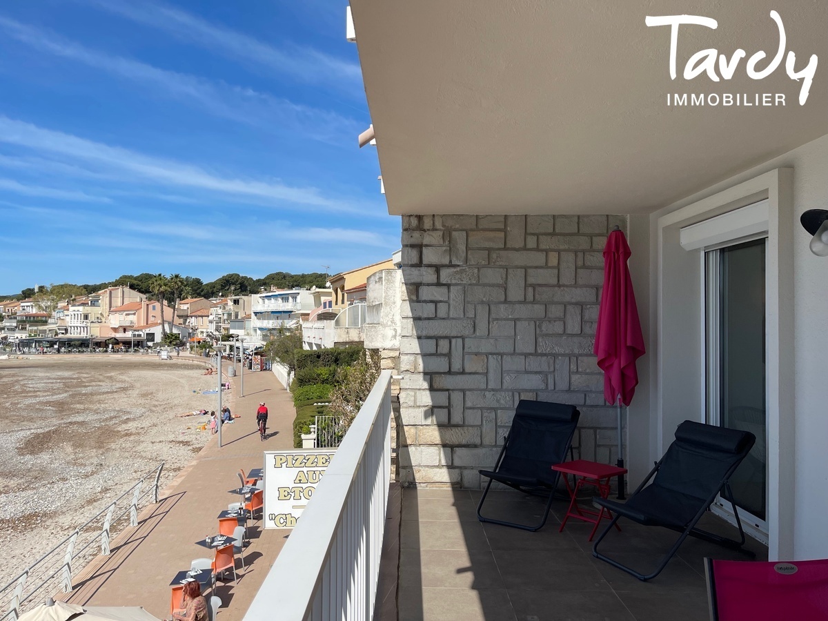Appartement en front de mer - 83270 SAINT-CYR SUR MER - Saint-Cyr-sur-Mer - Appartement sur la plage Saint Cyr sur Mer Tardy Immobilier