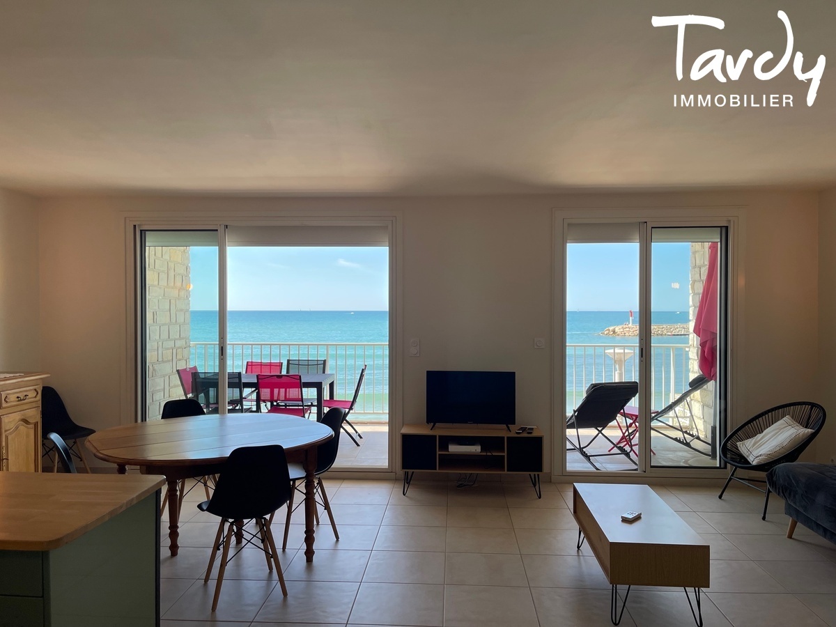 Appartement en front de mer - 83270 SAINT-CYR SUR MER - Saint-Cyr-sur-Mer - Plage des Lecques