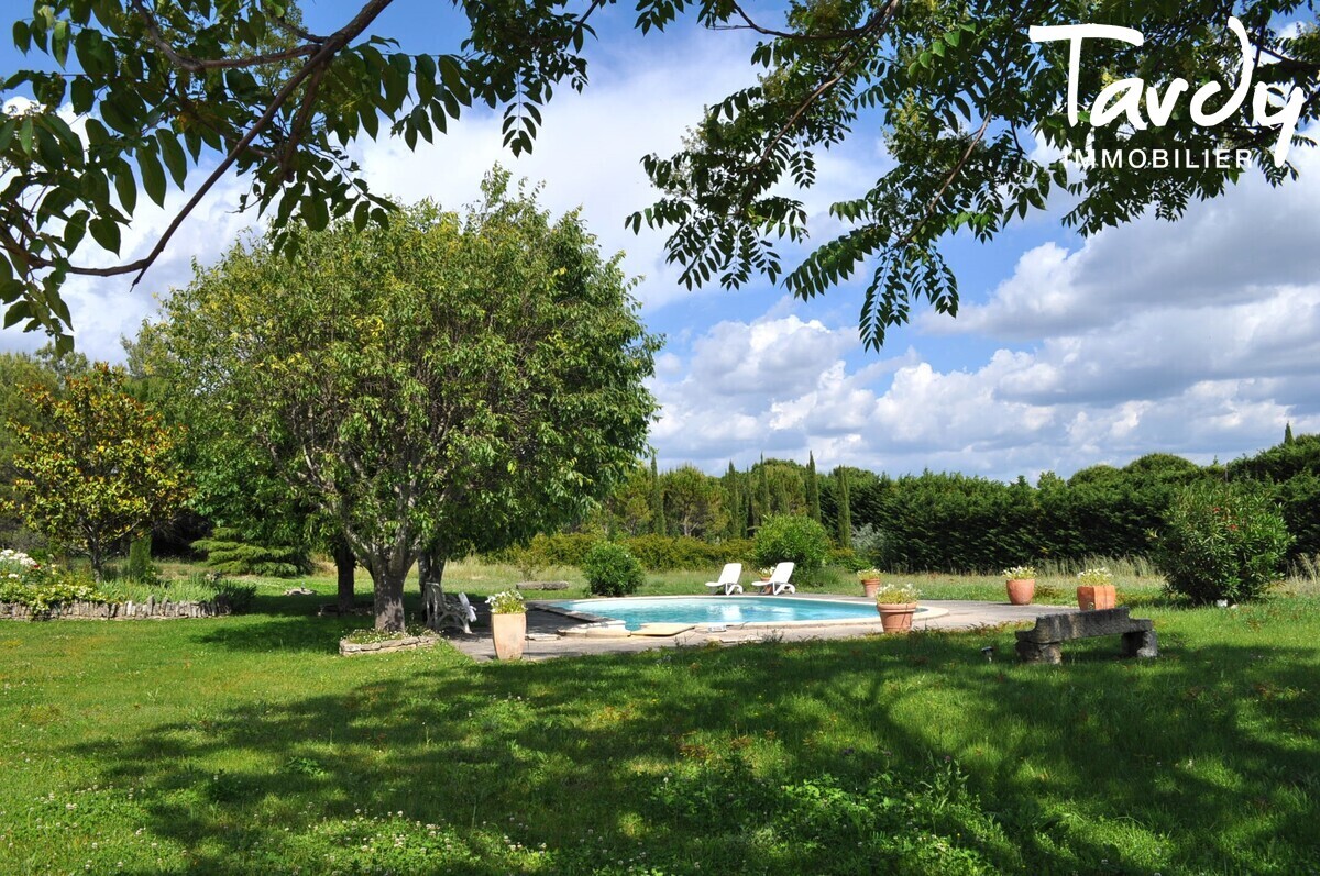 Maison familiale sur grand terrain - 84220 GORDES - Gordes