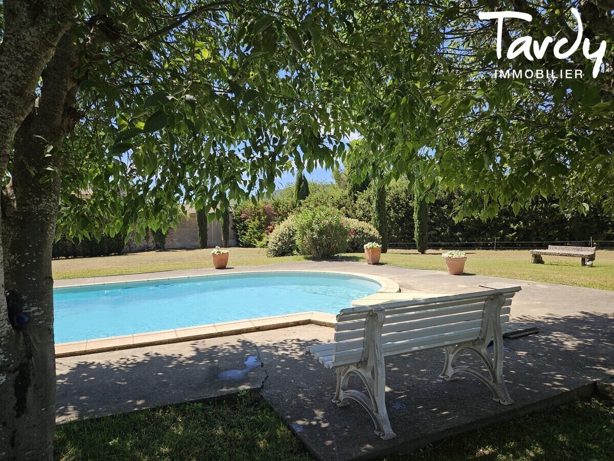 Maison familiale sur grand terrain - 84220 GORDES - Gordes