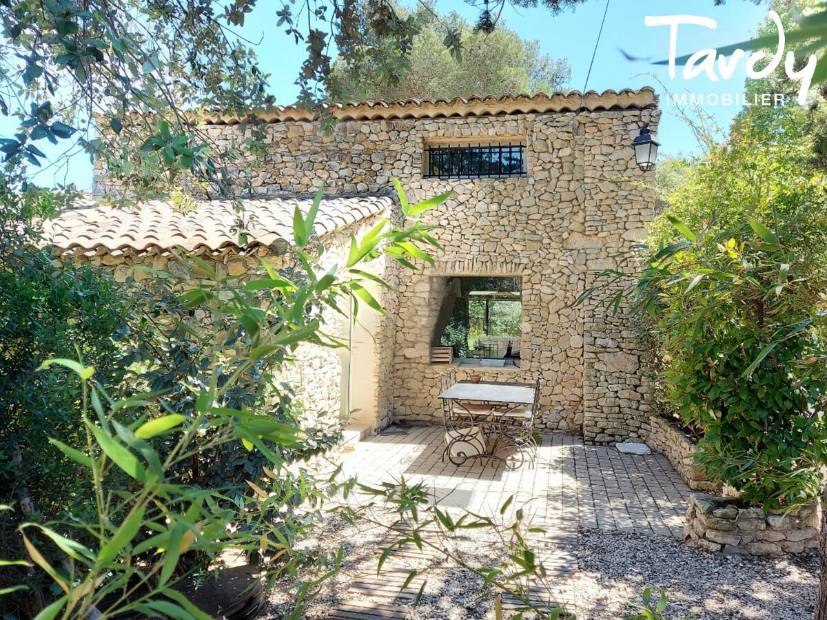 Ancienne bergerie - Piscine tennis maison d'amis - 84360 LAURIS - Lourmarin