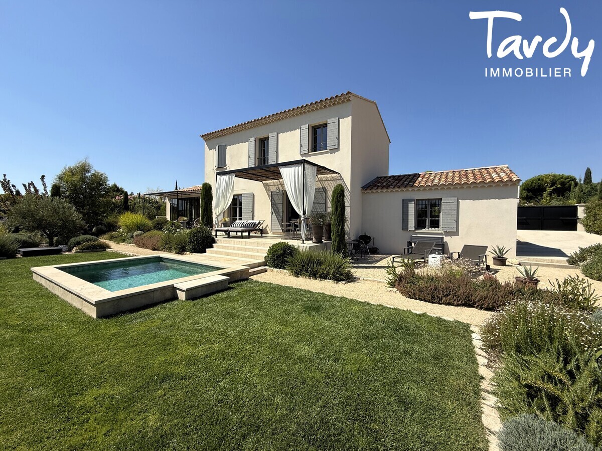Bastide dans un cadre magnifique proche Lourmarin - 84160 PUYVERT - Lourmarin - Bastide contemporaine proche Lourmarin - 84160 Puyvert Tardy-Immobilier