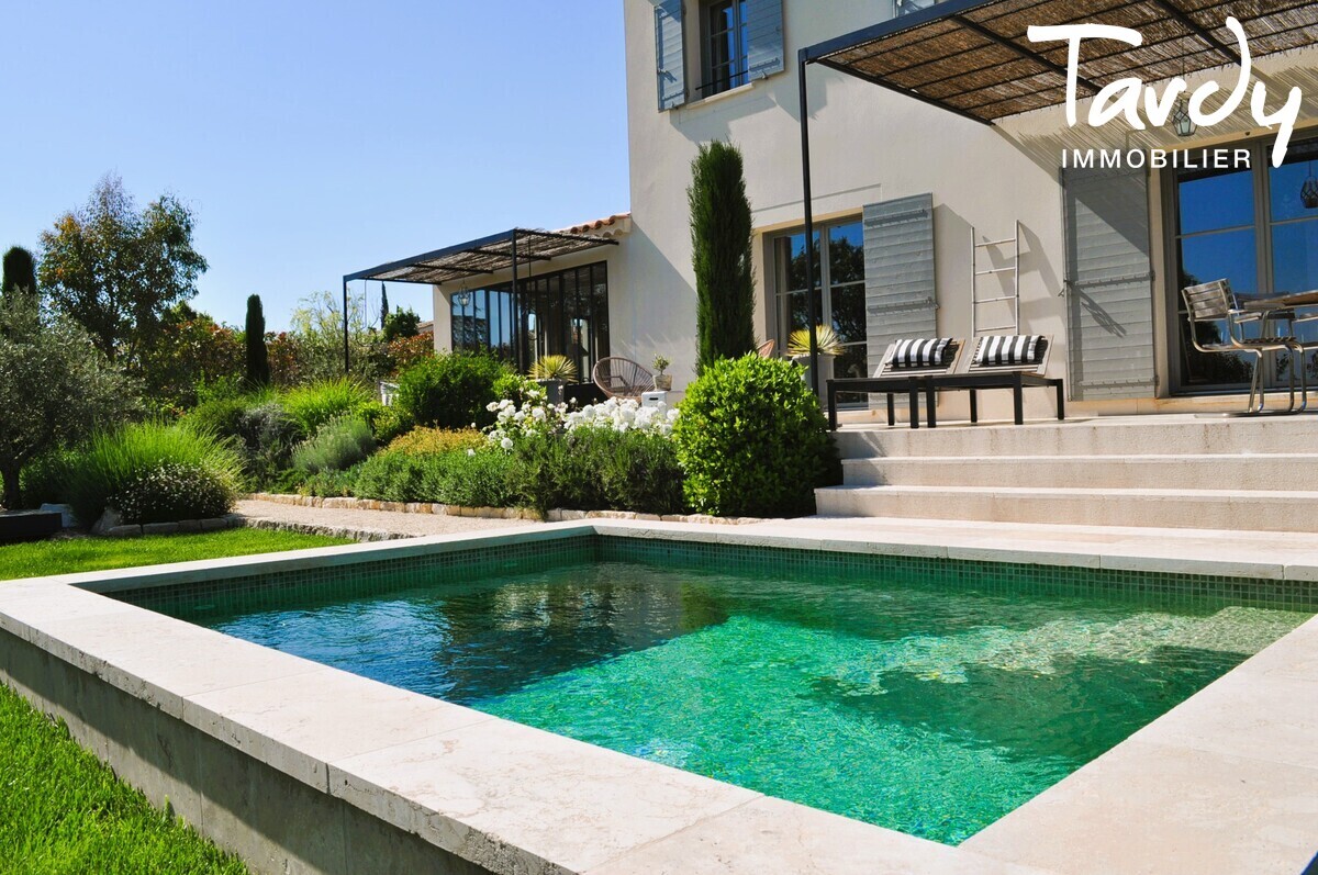 Bastide dans un cadre magnifique et scuris - 84160 PUYVERT - Lourmarin