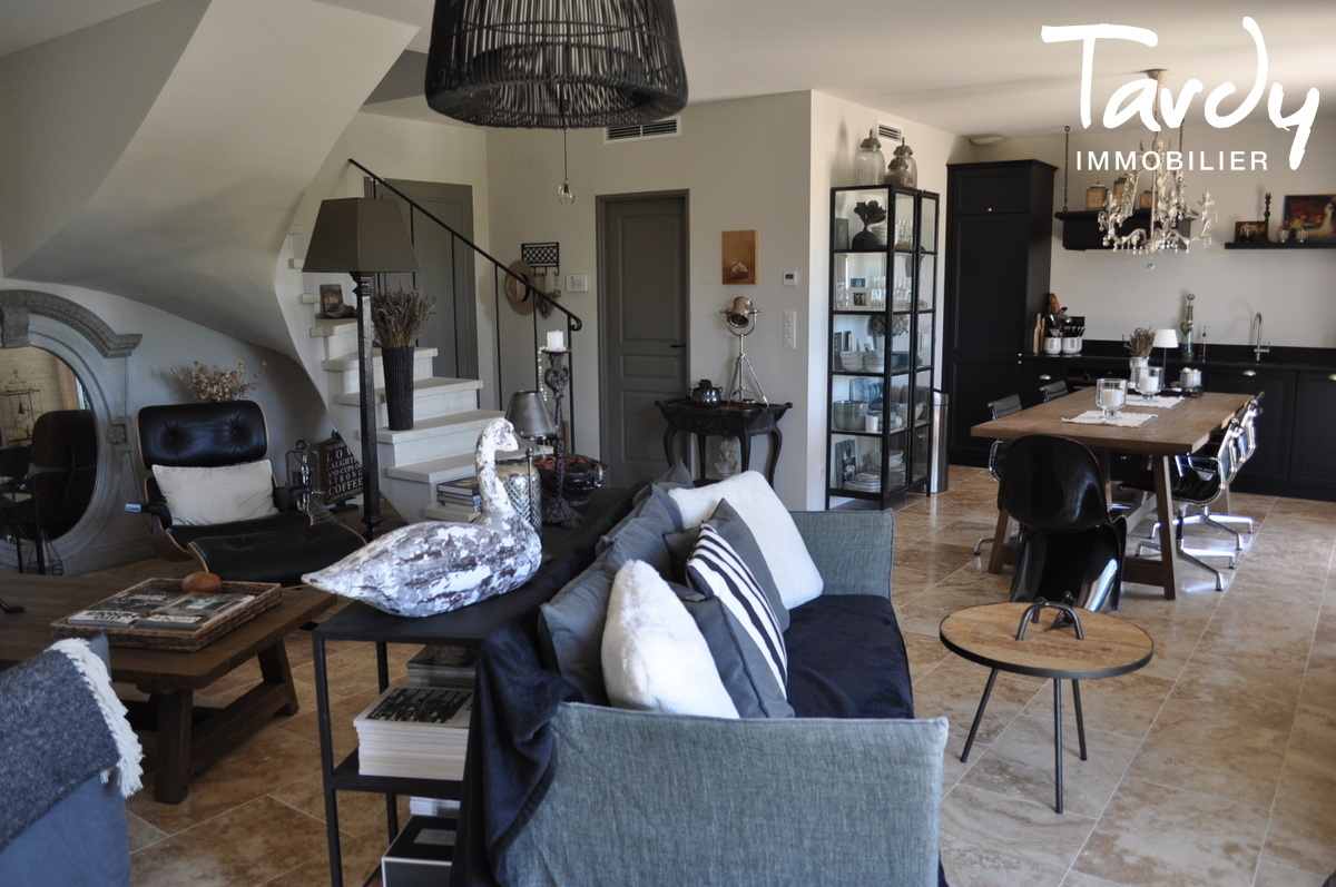 Bastide dans un cadre magnifique et scuris - 84160 PUYVERT - Lourmarin