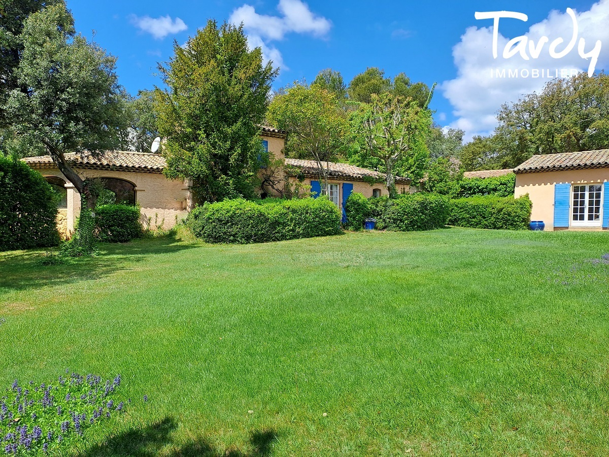 Mas ancien avec maison d'amis - Terrain arbor - 13 100 AIX EN PROVENCE - Aix-en-Provence