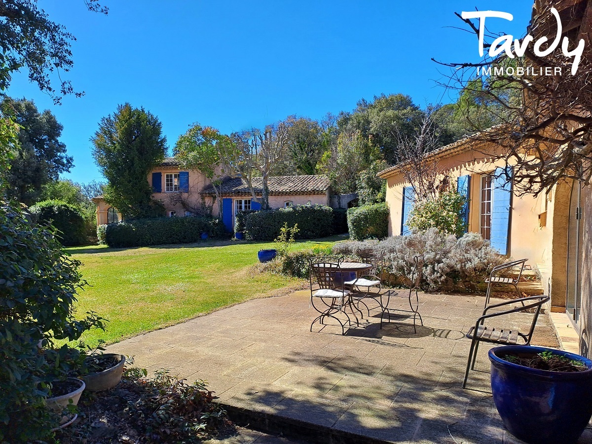 Mas ancien avec maison d'amis - Terrain arbor - 13 100 AIX EN PROVENCE - Aix-en-Provence