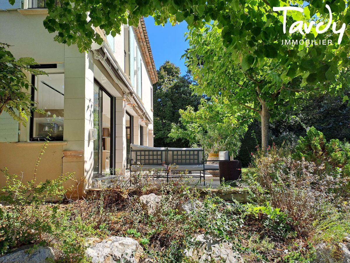 Belle maison avec vue dgage - Campagne - 13 100 AIX EN PROVENCE - Aix-en-Provence