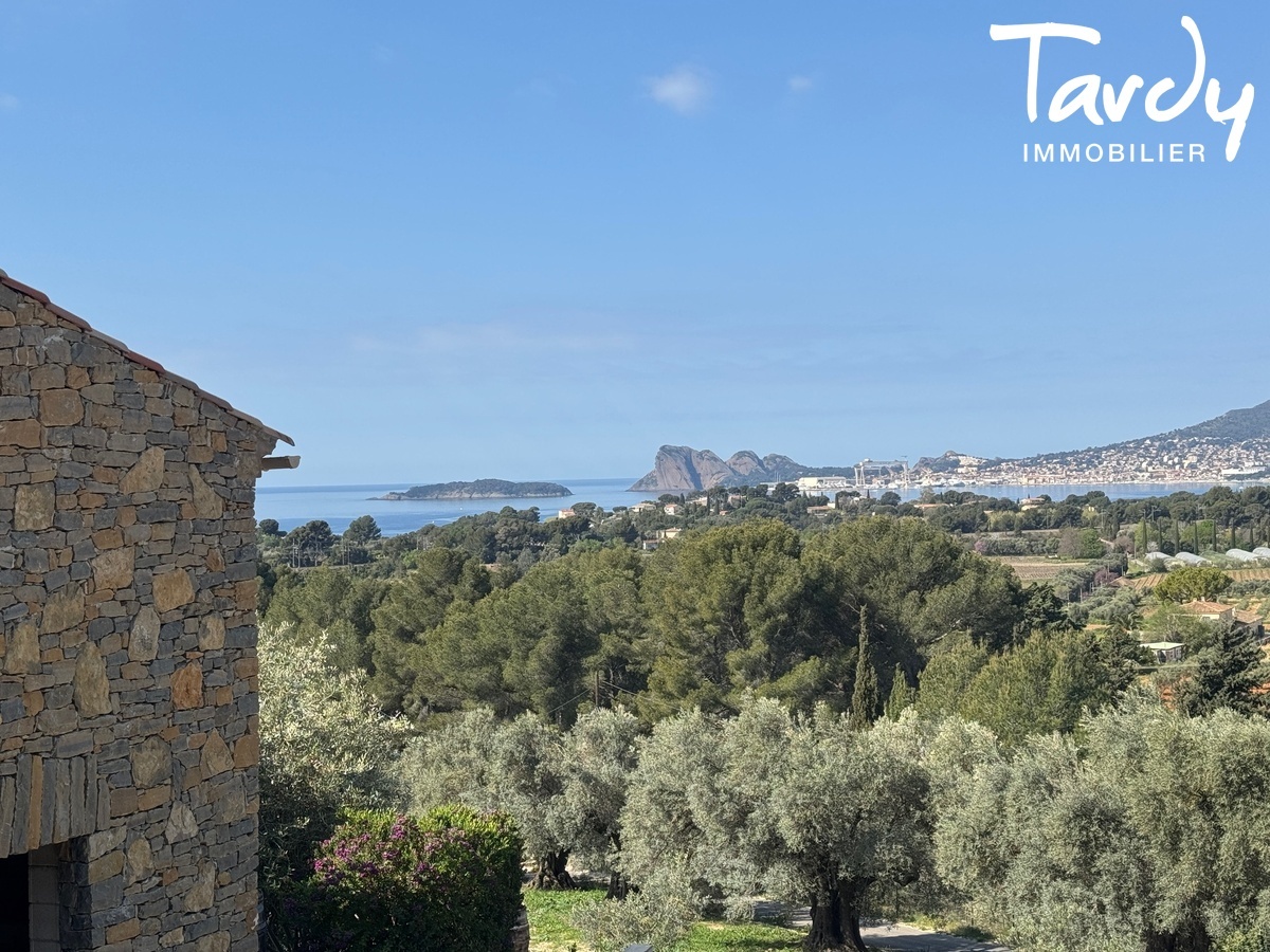 Hameau familial proche et vue mer - 13600 LA CIOTAT - La Ciotat