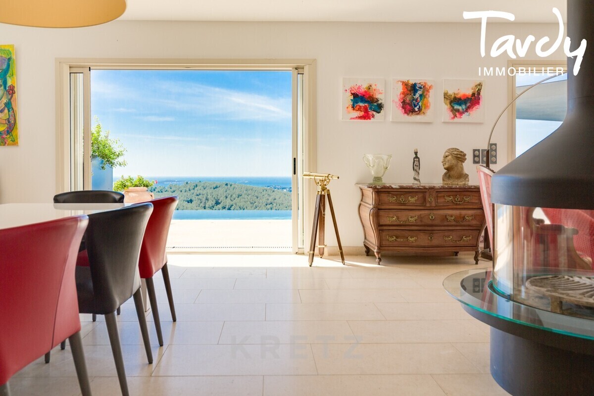 Villa contemporaine vue mer, 10' des plages - 83110 SANARY SUR MER - Sanary-sur-Mer