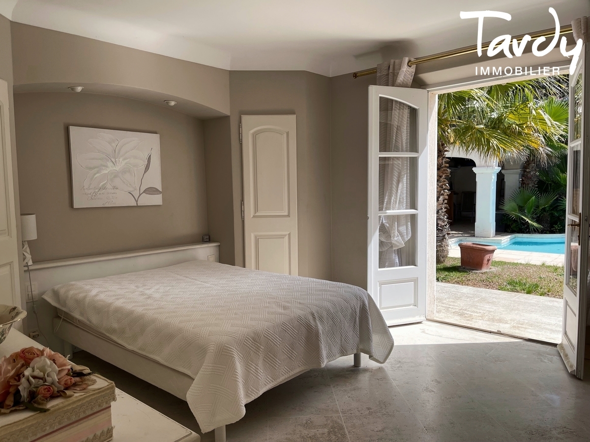 Proprit familiale, plage  pieds - 83110 SANARY SUR MER - Sanary-sur-Mer