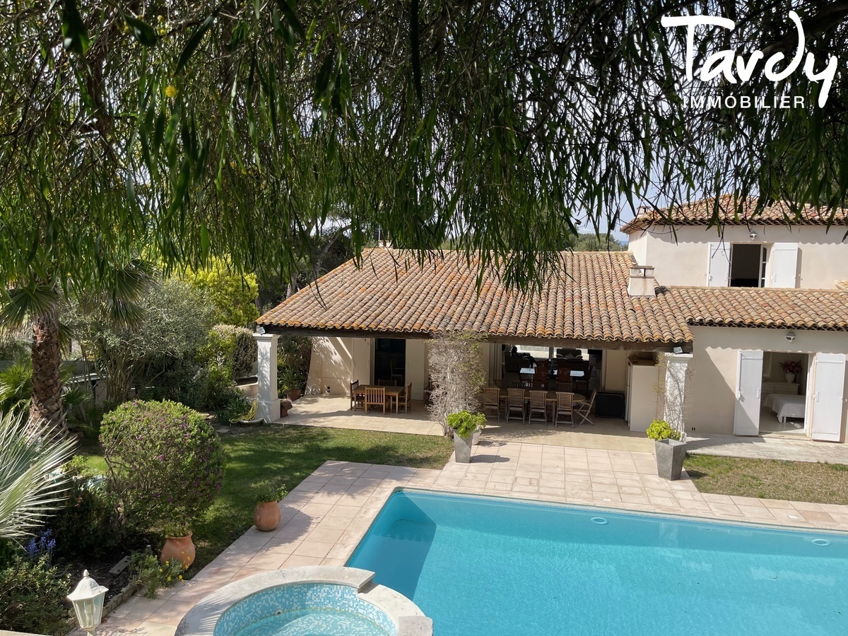 Proprit familiale, plage  pieds - 83110 SANARY SUR MER - Sanary-sur-Mer - PLAGE A PIEDS