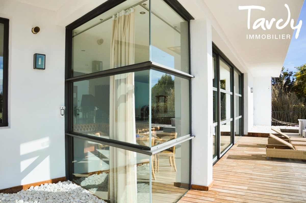 Villa contemporaine Vue D�gag�e et Mer - 83740 LA CADIERE D'AZUR - La Cadi�re-d'Azur