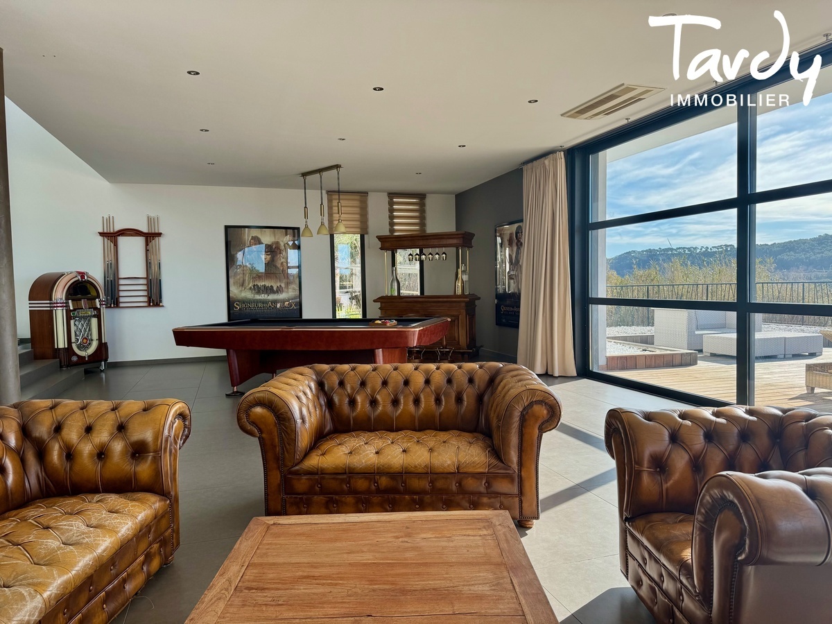 Villa contemporaine Vue D�gag�e et Mer - 83740 LA CADIERE D'AZUR - La Cadi�re-d'Azur