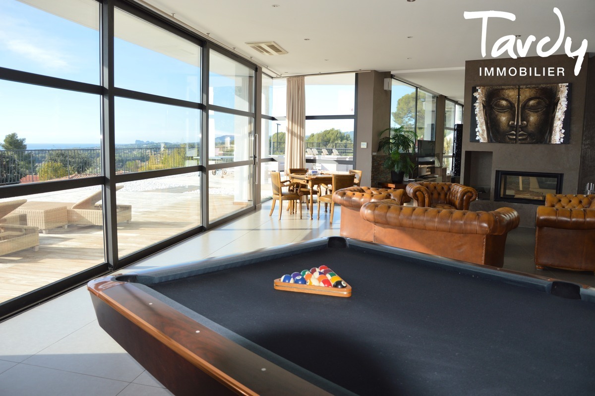 Villa contemporaine Vue D�gag�e et Mer - 83740 LA CADIERE D'AZUR - La Cadi�re-d'Azur