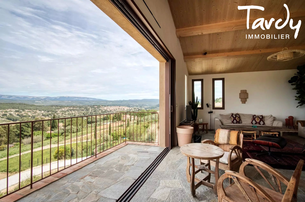 Contemporaine, vues panoramiques mer et collines - 83740 LA CADIERE D'AZUR - La Cadire-d'Azur - Maison vue mer et vignes La Cadire 83740 Tardy Immobilier