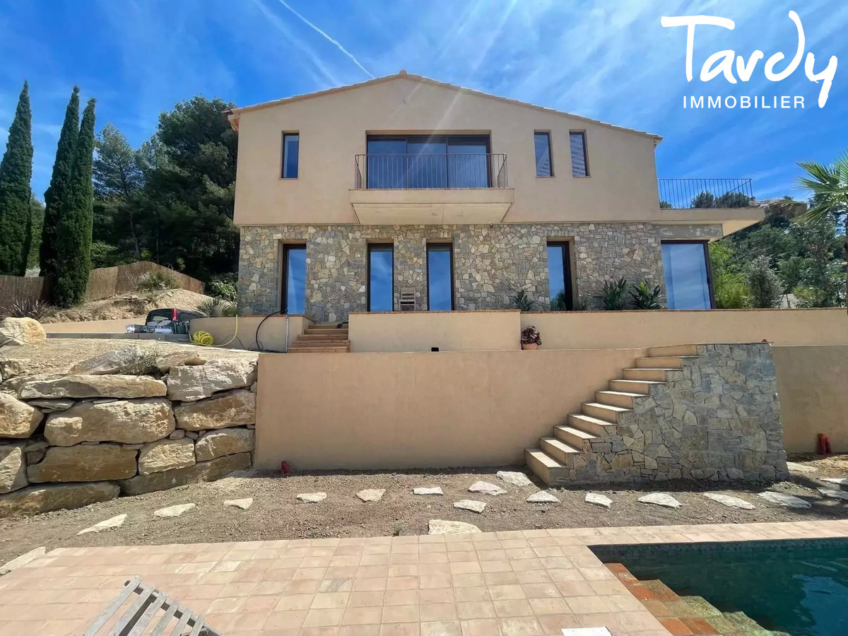 Contemporaine, vues panoramiques mer et collines - 83740 LA CADIERE D'AZUR - La Cadire-d'Azur