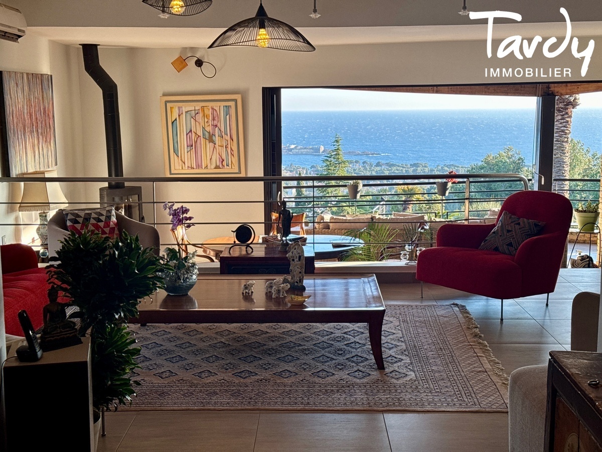 Villa vue mer panoramique, poche port - 83150 BANDOL - Bandol
