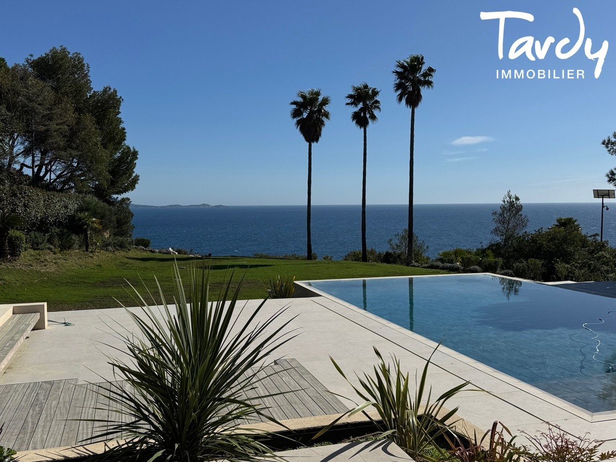 Contemporaine face � la mer - 83270 SAINT-CYR-MER - Saint-Cyr-sur-Mer