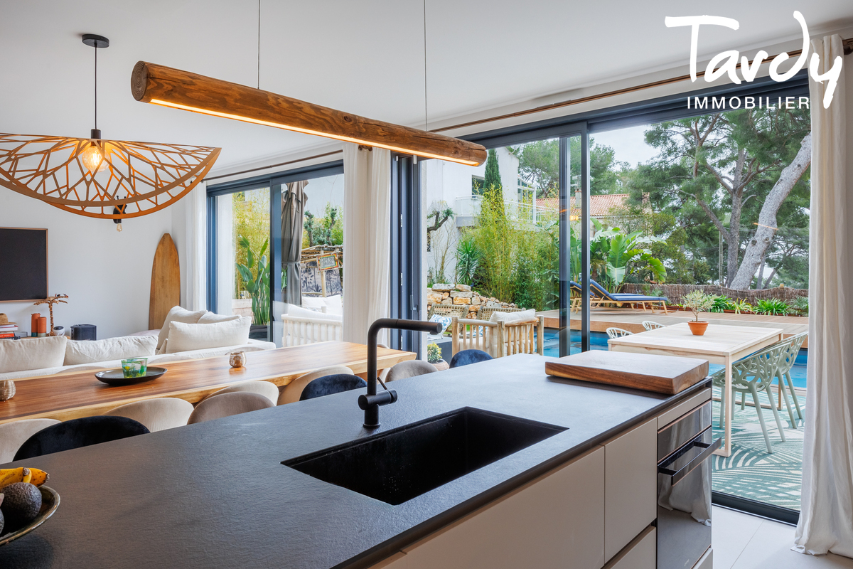 Villa rcente contemporaine - 13260 CASSIS - Cassis