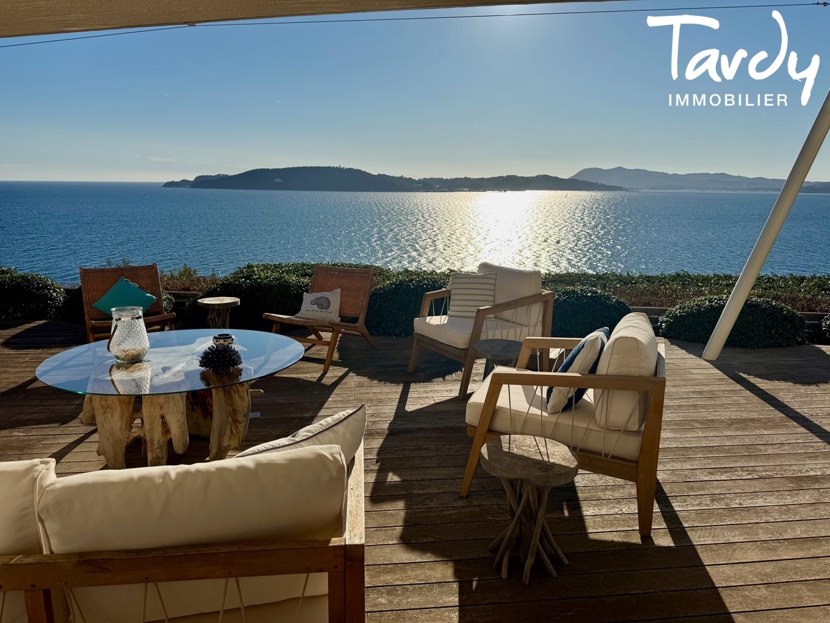 Un Haussmannien sur la mer - 83000 TOULON - Toulon - Villa appartement acces mer Toulon - Tardy Immobilier