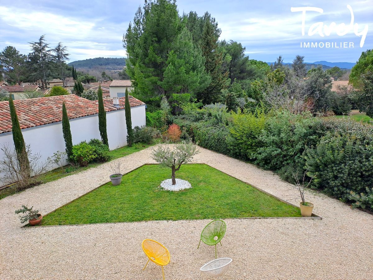 Jolie maison rcente - Au calme - 84 160 LOURMARIN - Lourmarin