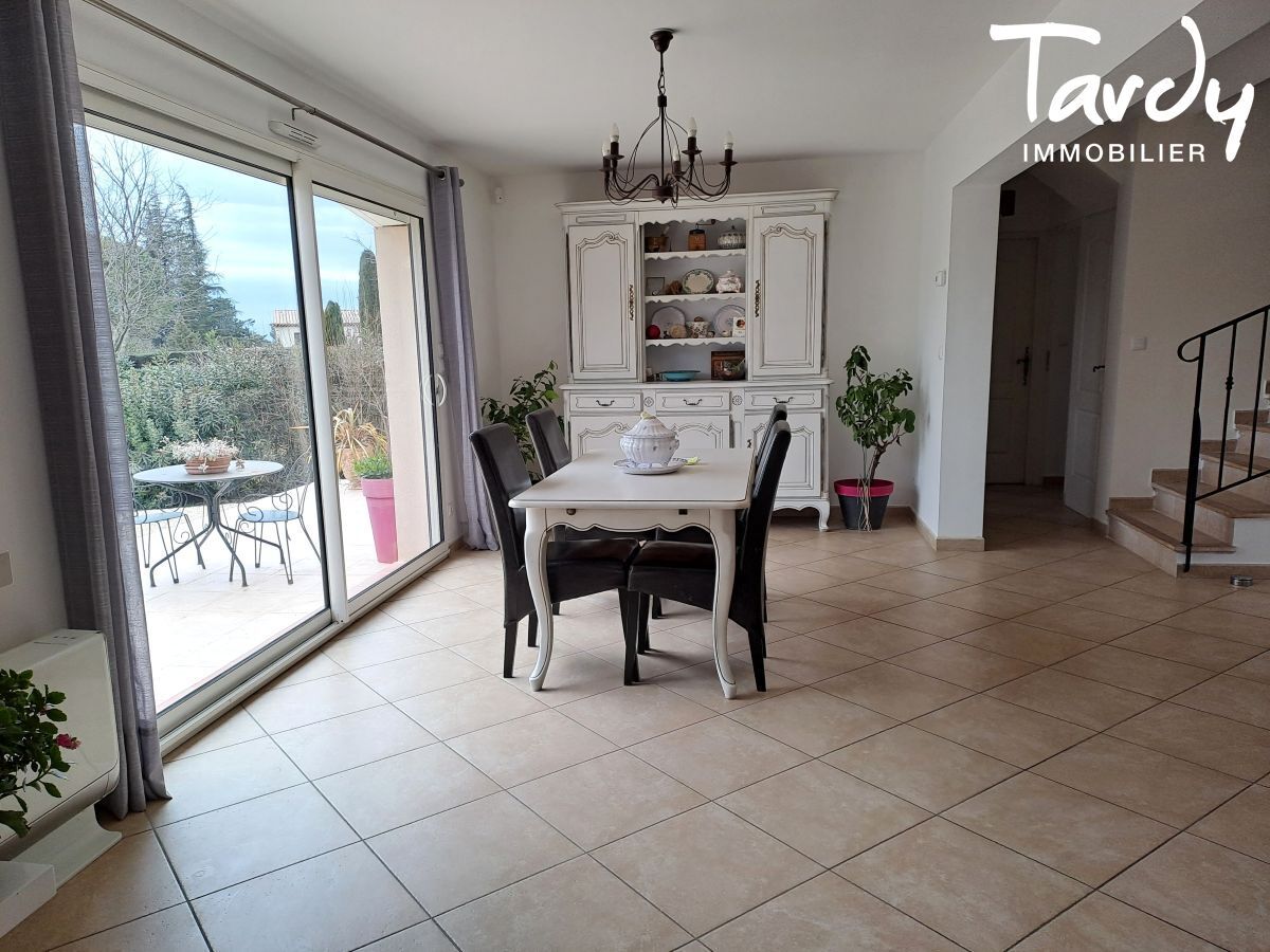 Jolie maison rcente - Au calme - 84 160 LOURMARIN - Lourmarin