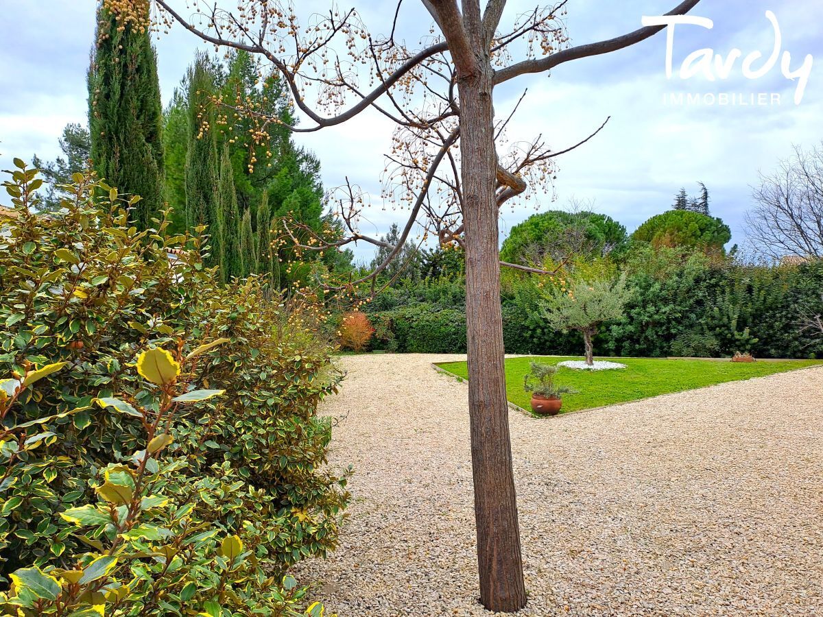 Jolie maison rcente - Au calme - 84 160 LOURMARIN - Lourmarin