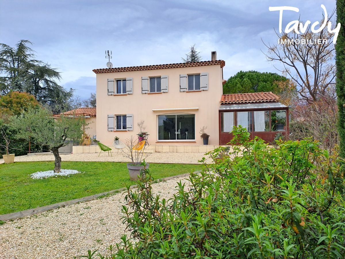 Jolie maison rcente - Au calme - 84 160 LOURMARIN - Lourmarin