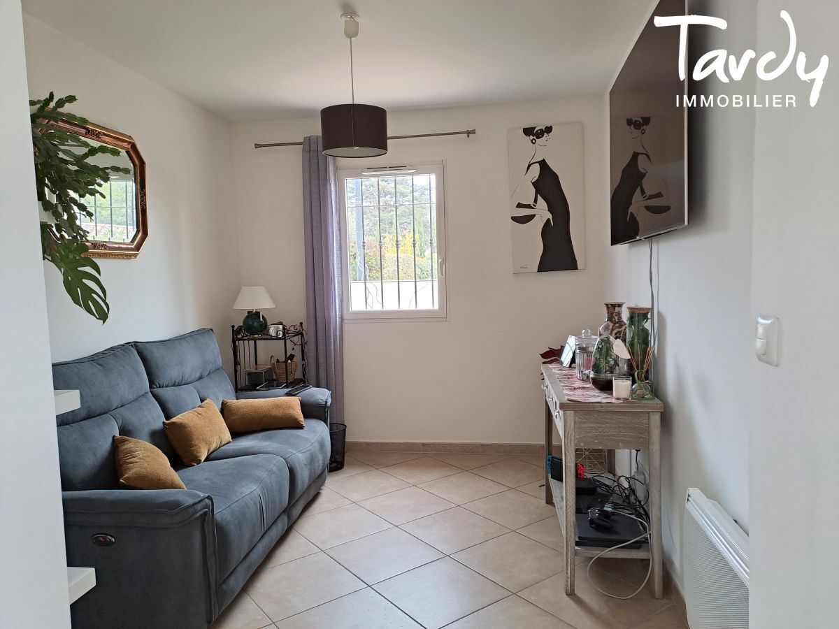 Jolie maison rcente - Au calme - 84 160 LOURMARIN - Lourmarin