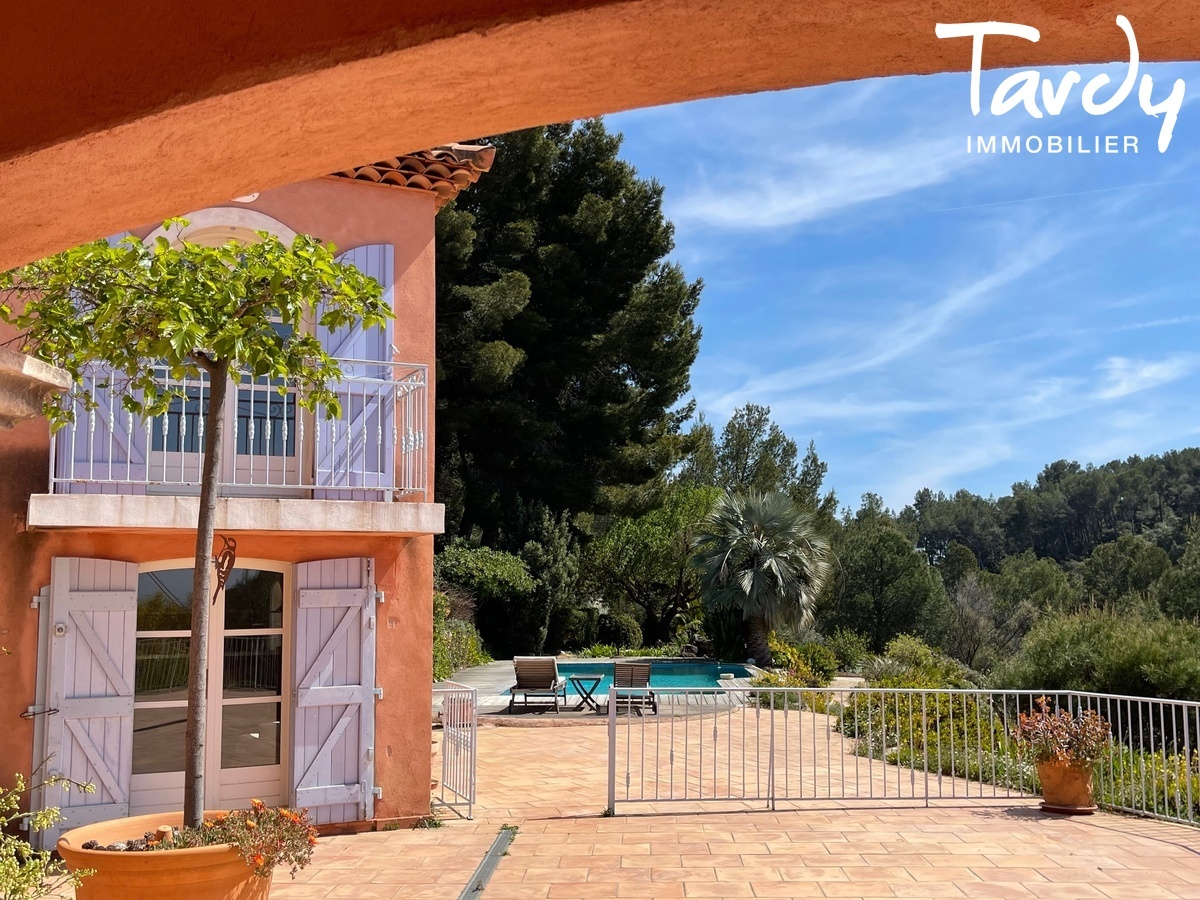 Proprit familiale, vue mer et collines - 83110 SANARY SUR MER - Sanary-sur-Mer