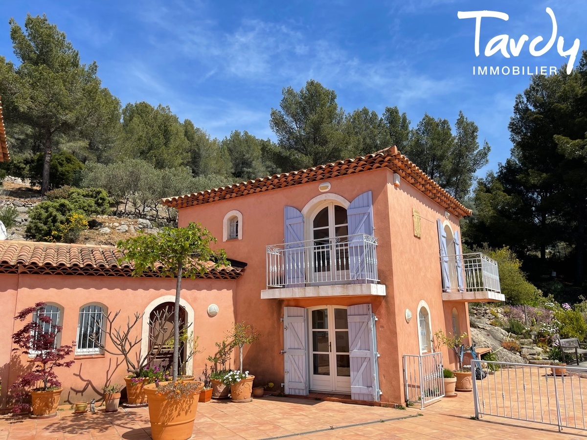 Proprit familiale, vue mer et collines - 83110 SANARY SUR MER - Sanary-sur-Mer