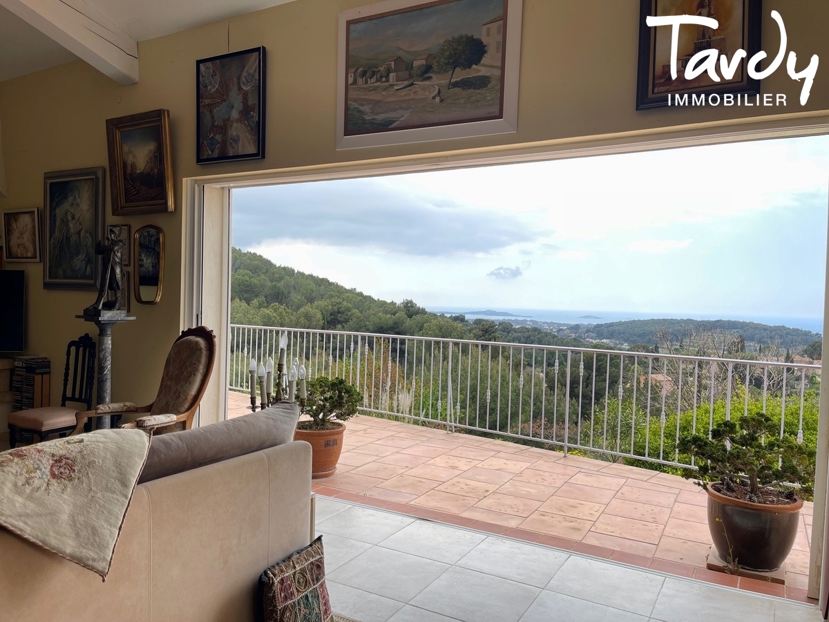 Proprit familiale, vue mer et collines - 83110 SANARY SUR MER - Sanary-sur-Mer