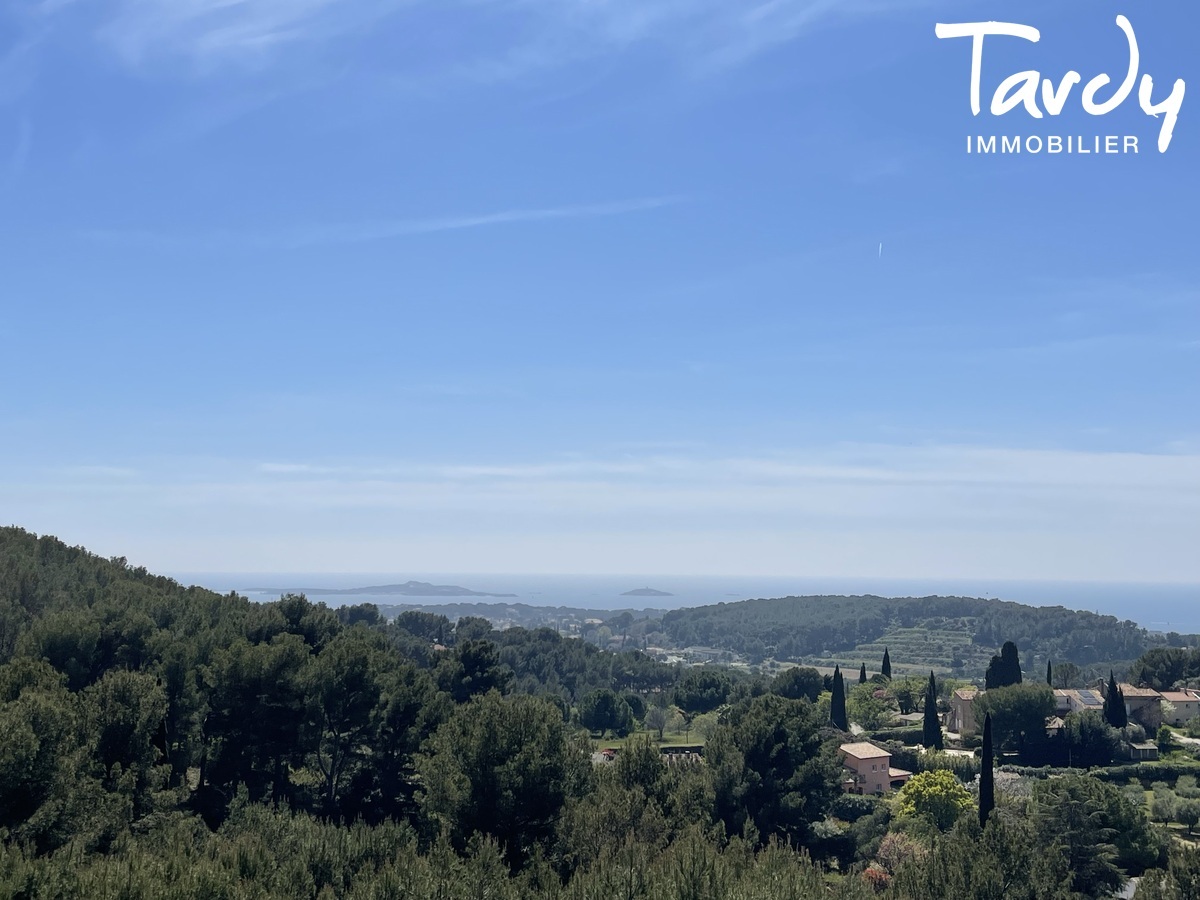 Proprit familiale, vue mer et collines - 83110 SANARY SUR MER - Sanary-sur-Mer - VUE PANORAMIQUE
