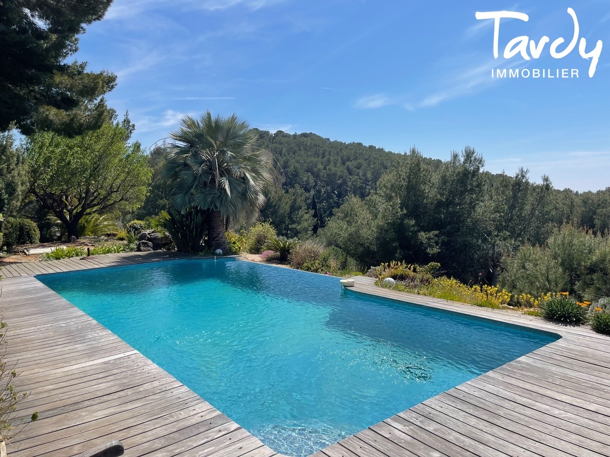 Proprit familiale, vue mer et collines - 83110 SANARY SUR MER - Sanary-sur-Mer - TARDY