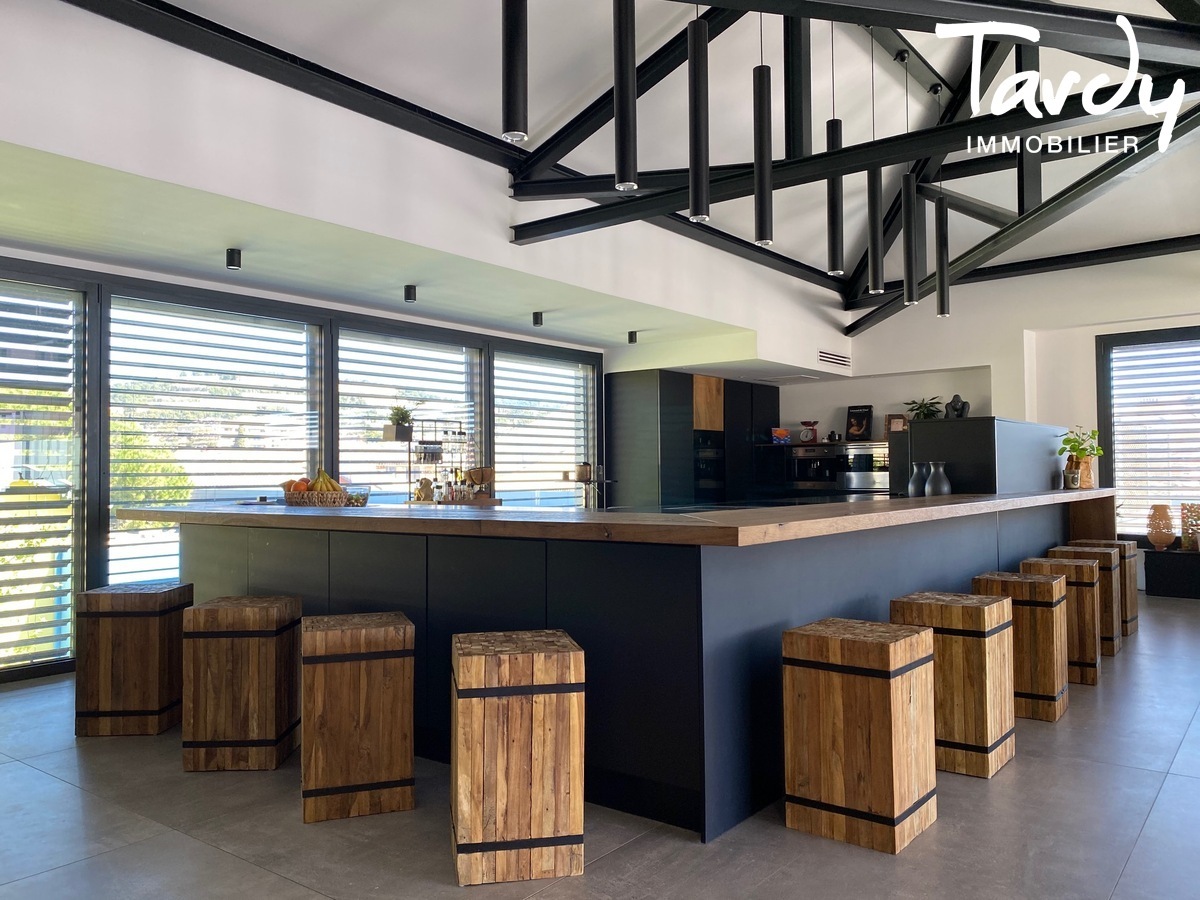 Contemporaine � pied du port de Bandol - 83150 BANDOL - Bandol - Contemporaine port Bandol � pied Tardy Immobilier