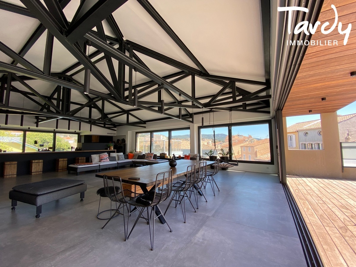 Contemporaine � pied du port de Bandol - 83150 BANDOL - Bandol - Contemporaine port Bandol � pied Tardy Immobilier