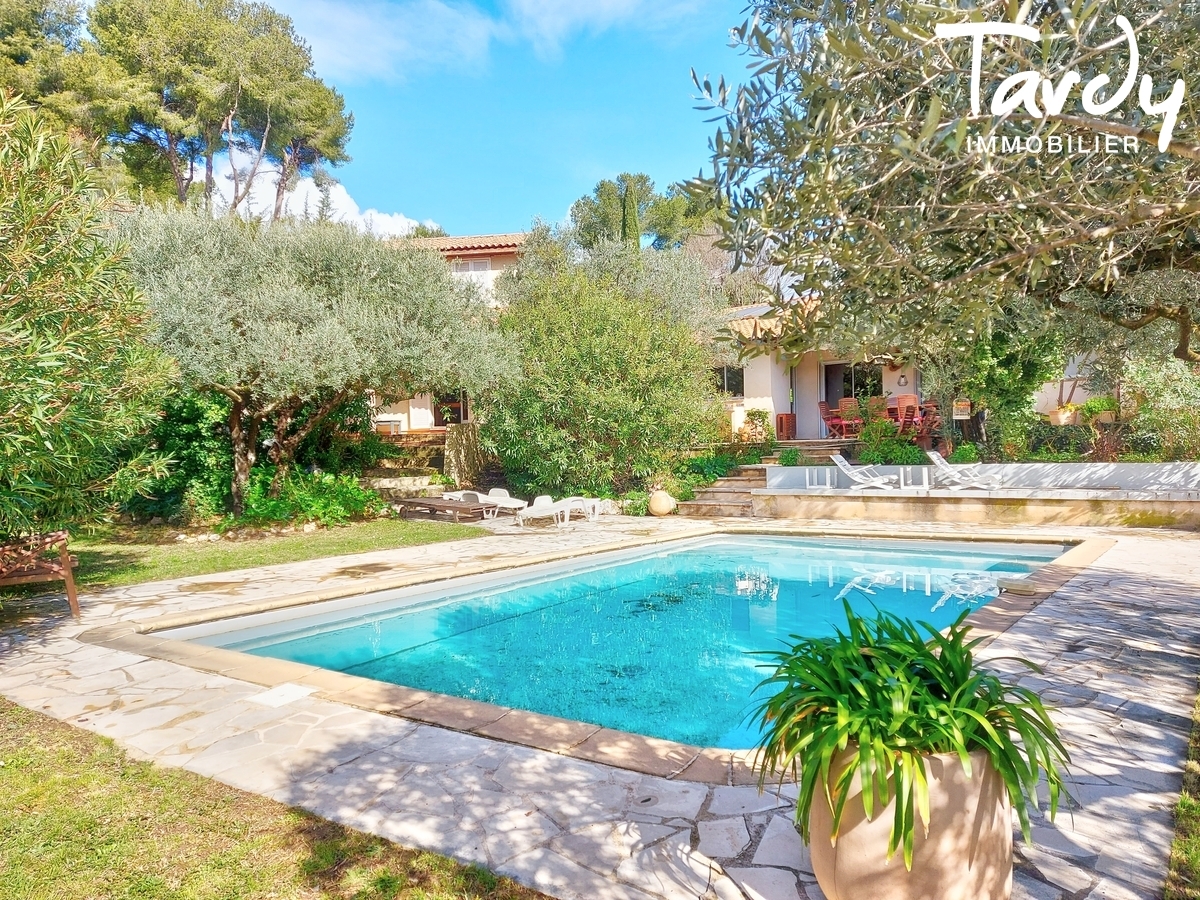 2 maisons traditionnelles - proche commodits - PROCHE 13100 AIX EN PROVENCE - Aix-en-Provence
