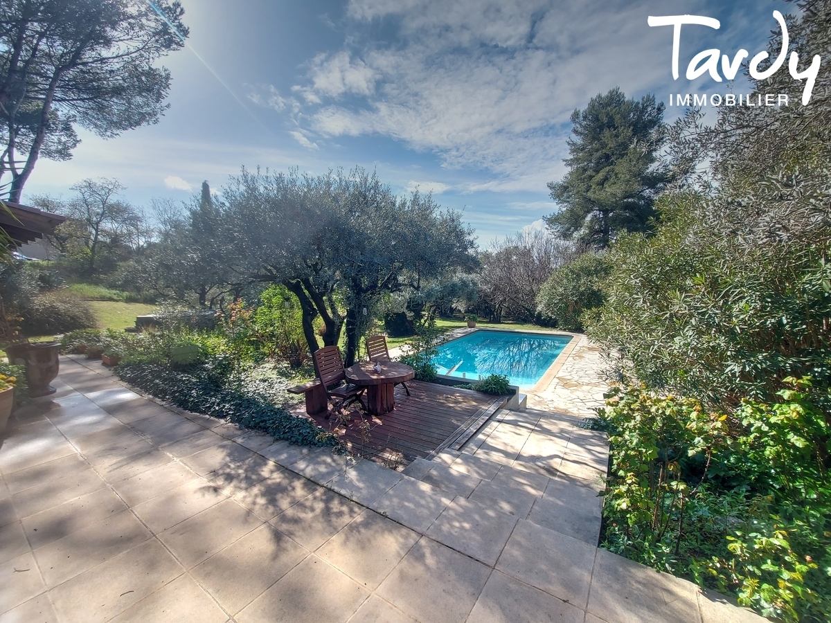 2 maisons traditionnelles - proche commodits - PROCHE 13100 AIX EN PROVENCE - Aix-en-Provence