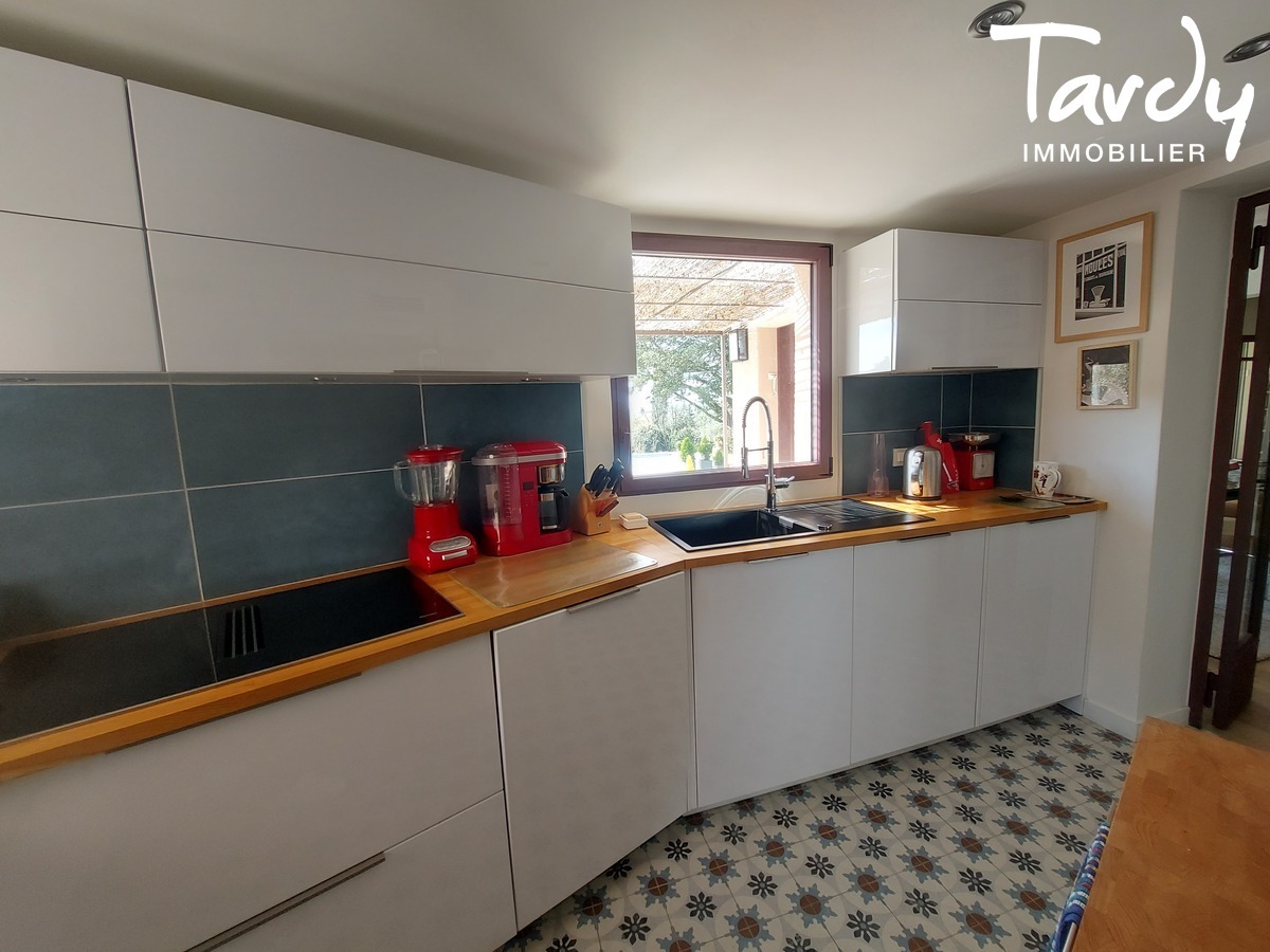 Villa de plain de pied - parc arbor au calme - 84360 LAURIS - Lauris