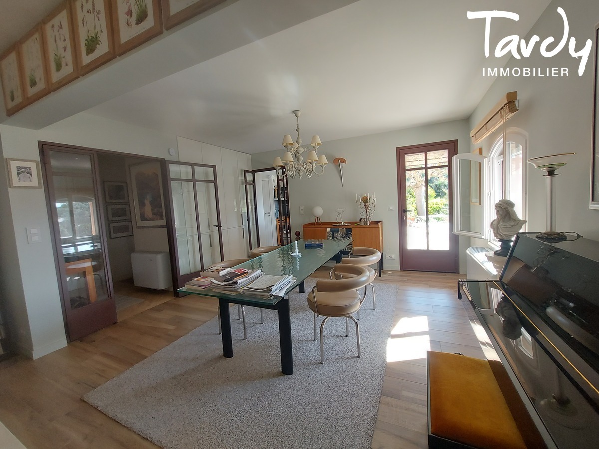 Villa de plain de pied - parc arbor au calme - 84360 LAURIS - Lauris