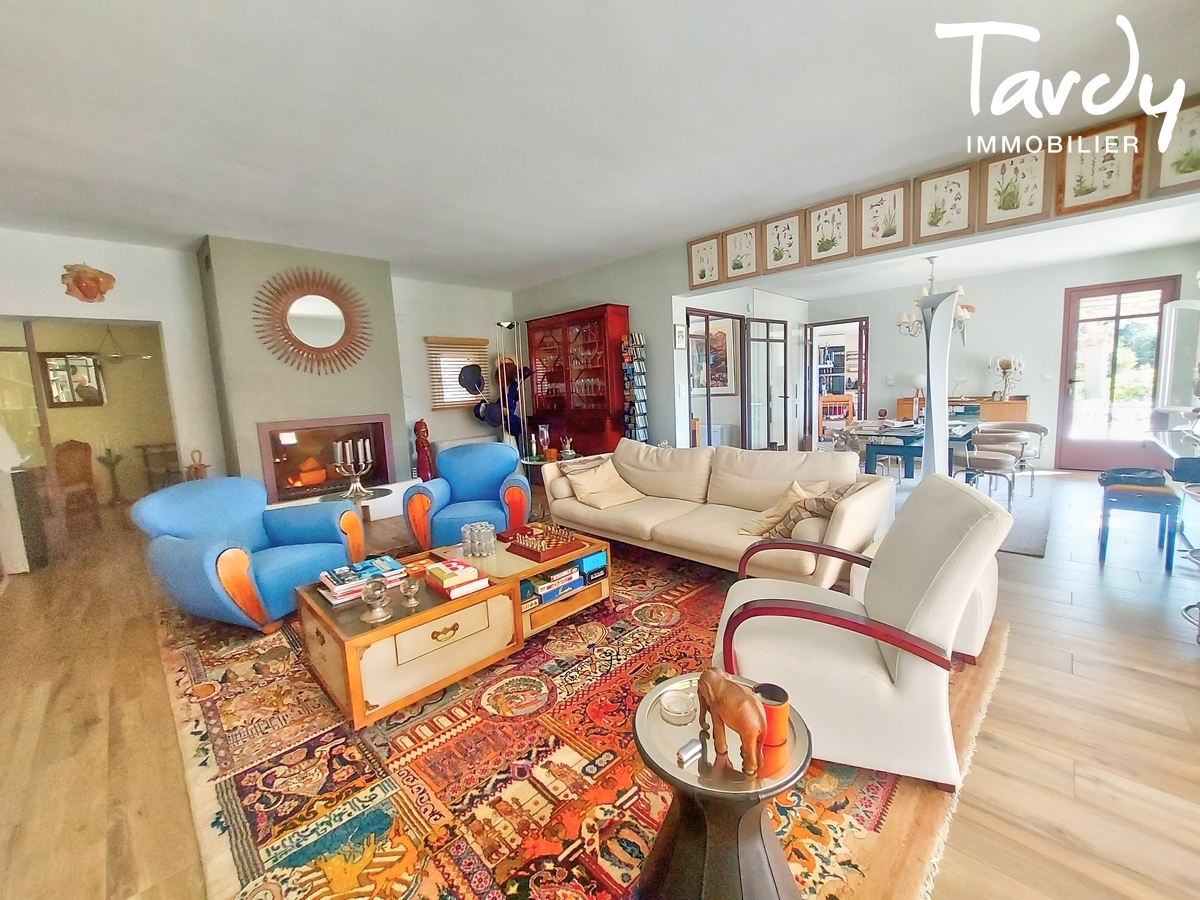 Villa de plain de pied - parc arbor au calme - 84360 LAURIS - Lauris