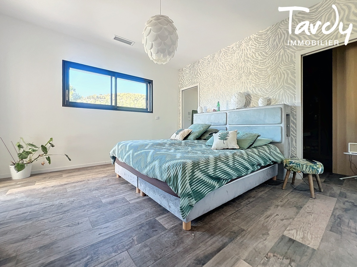 Villa moderne, 3 logements  - Belles prestations - Proche 13100 AIX EN PROVENCE - Aix-en-Provence