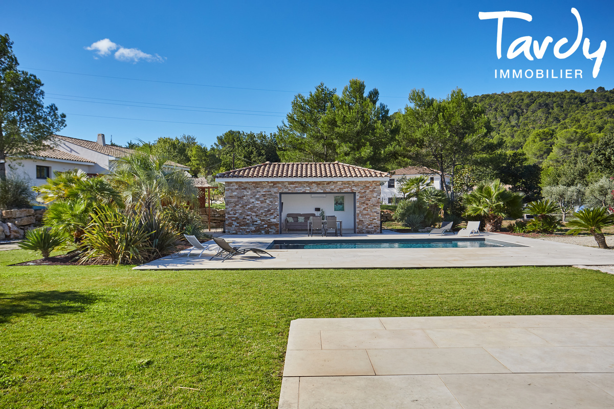 Villa moderne, 3 logements  - Belles prestations - Proche 13100 AIX EN PROVENCE - Aix-en-Provence
