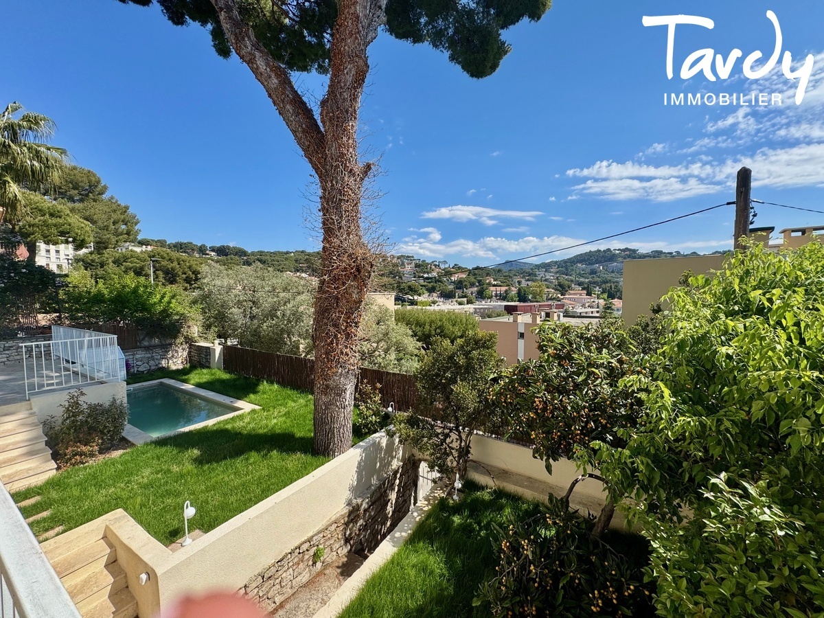 Villa entirement rnove Vue dgage - Tout  pieds - 13260 CASSIS - Cassis