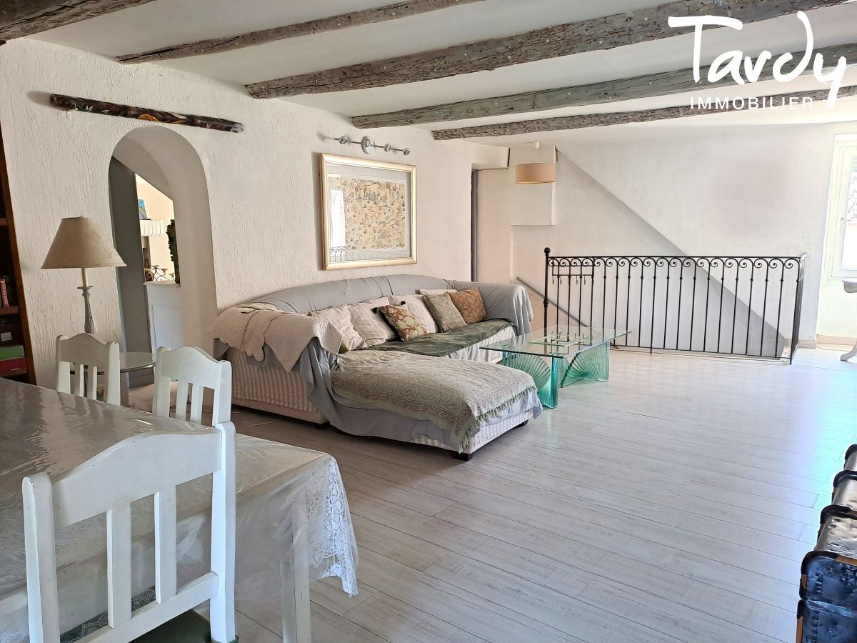 Maison de village - Jardin arbor sans vis  vis - 13 330 PELISSANNE - Plissanne