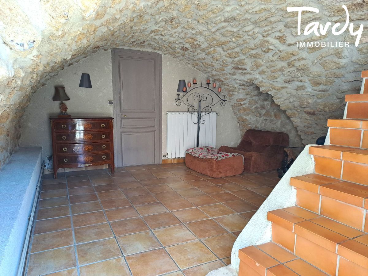 Maison de village - Jardin arbor sans vis  vis - 13 330 PELISSANNE - Plissanne