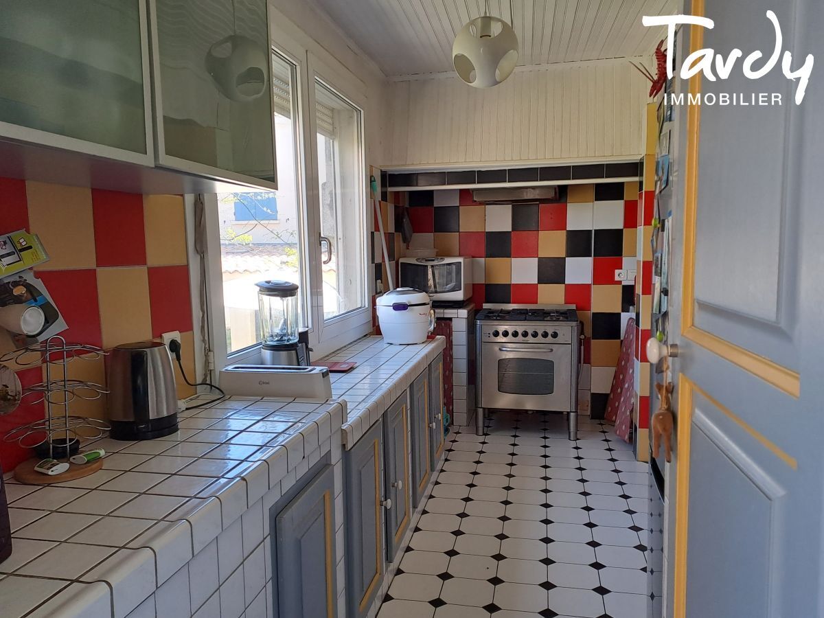 Maison de village - Jardin arbor sans vis  vis - 13 330 PELISSANNE - Plissanne