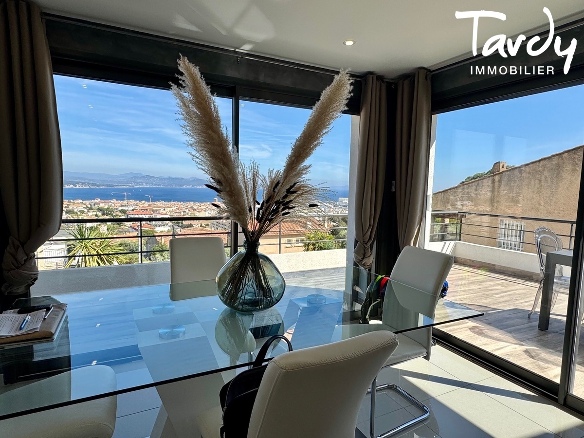 Appartement Vue Mer - 13600 LA CIOTAT - LA CIOTAT - Vue Baie de La Ciotat