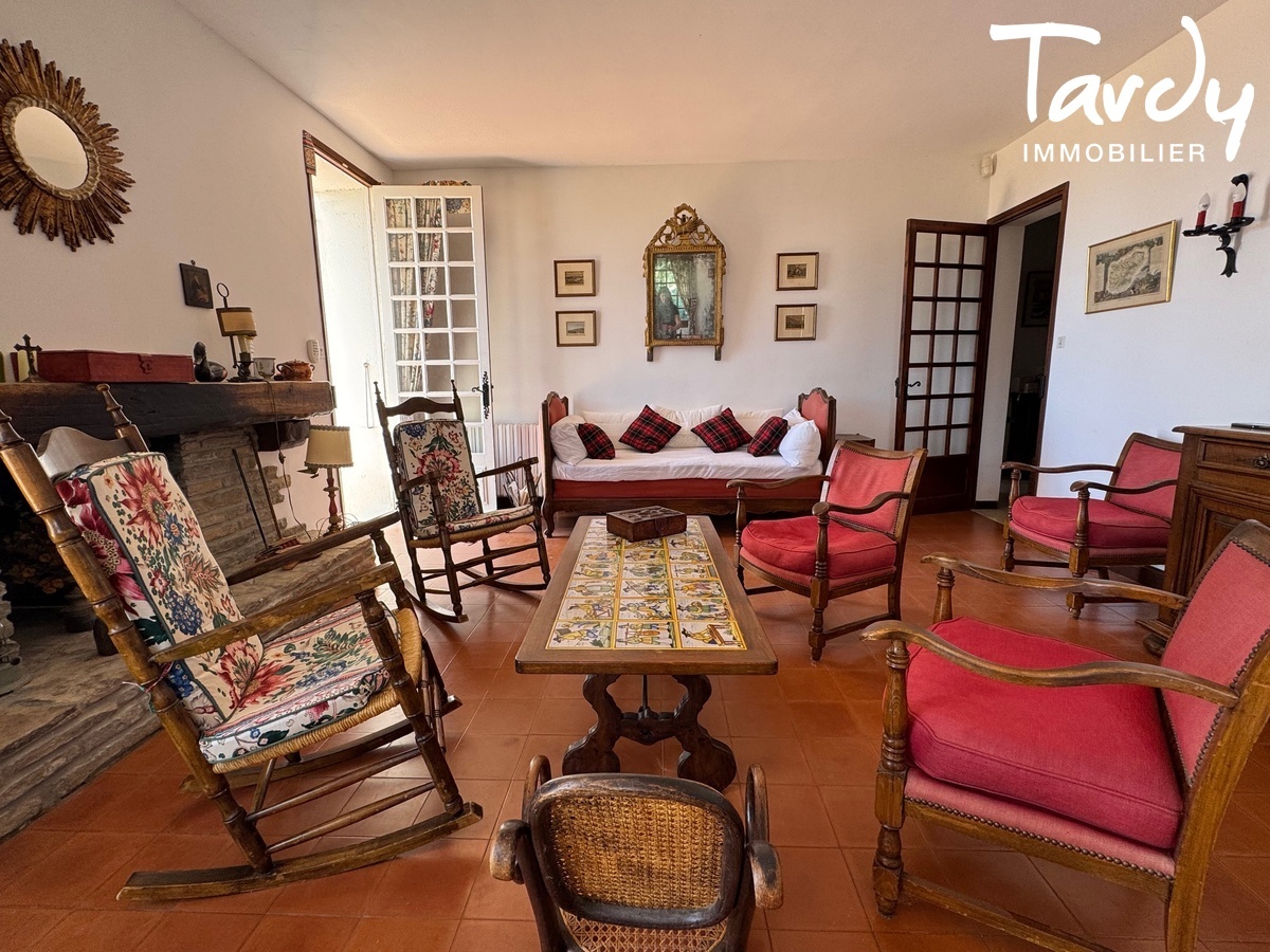 Villa ancienne Vue mer - 83740 LA CADIERE D'AZUR - La Cadire-d'Azur